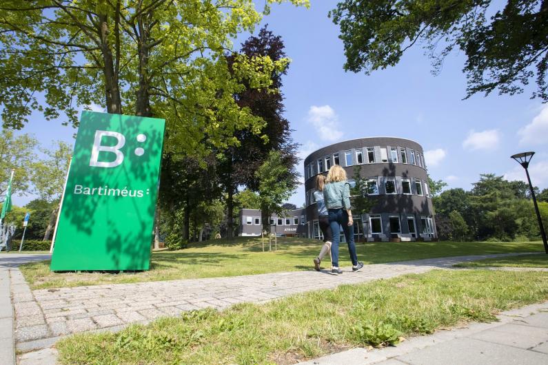 Pand voorzijde Bartiméus